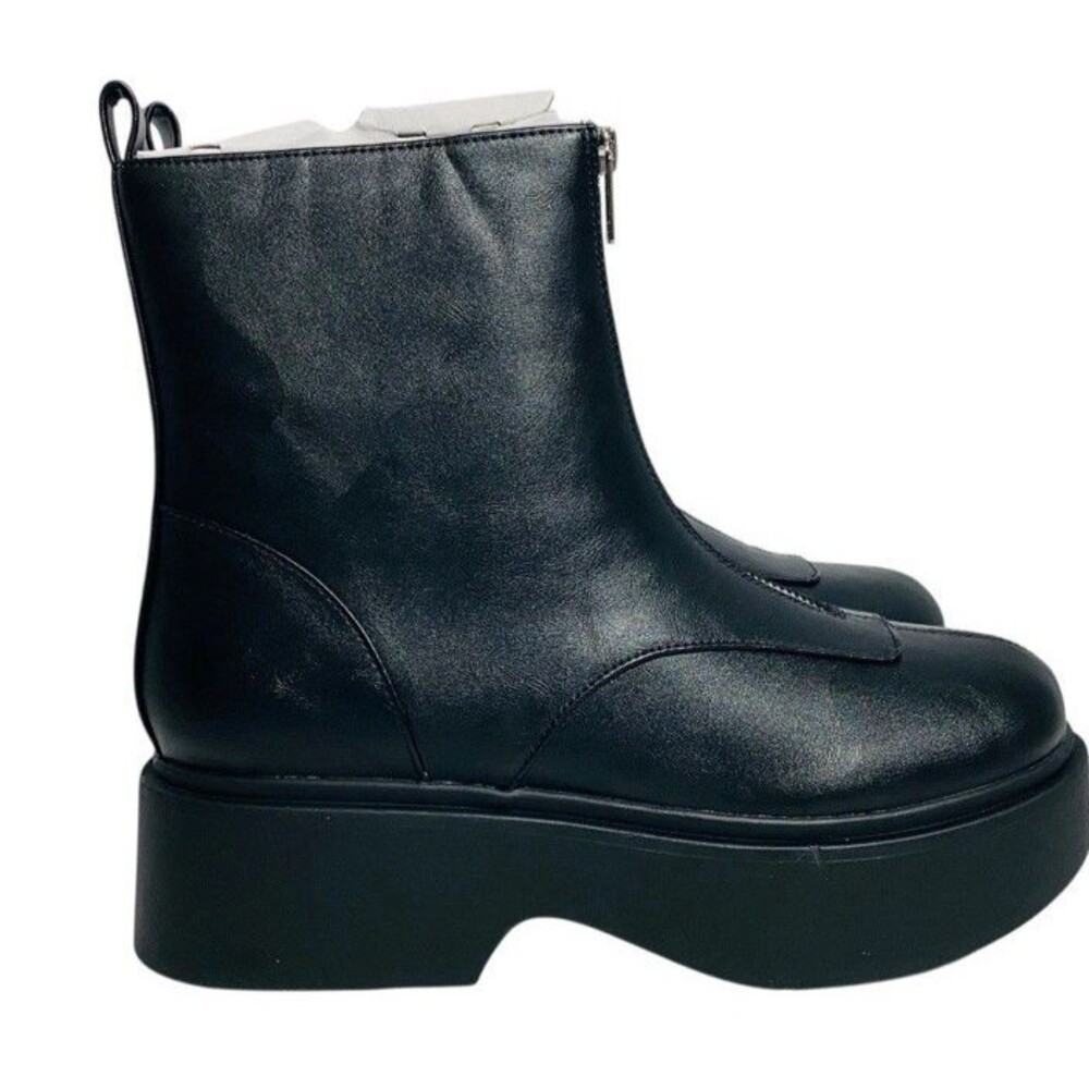 Wild Fable Women Black Honor Low Shaft Flat Platform Boots, Memory Foam Sz 8 New